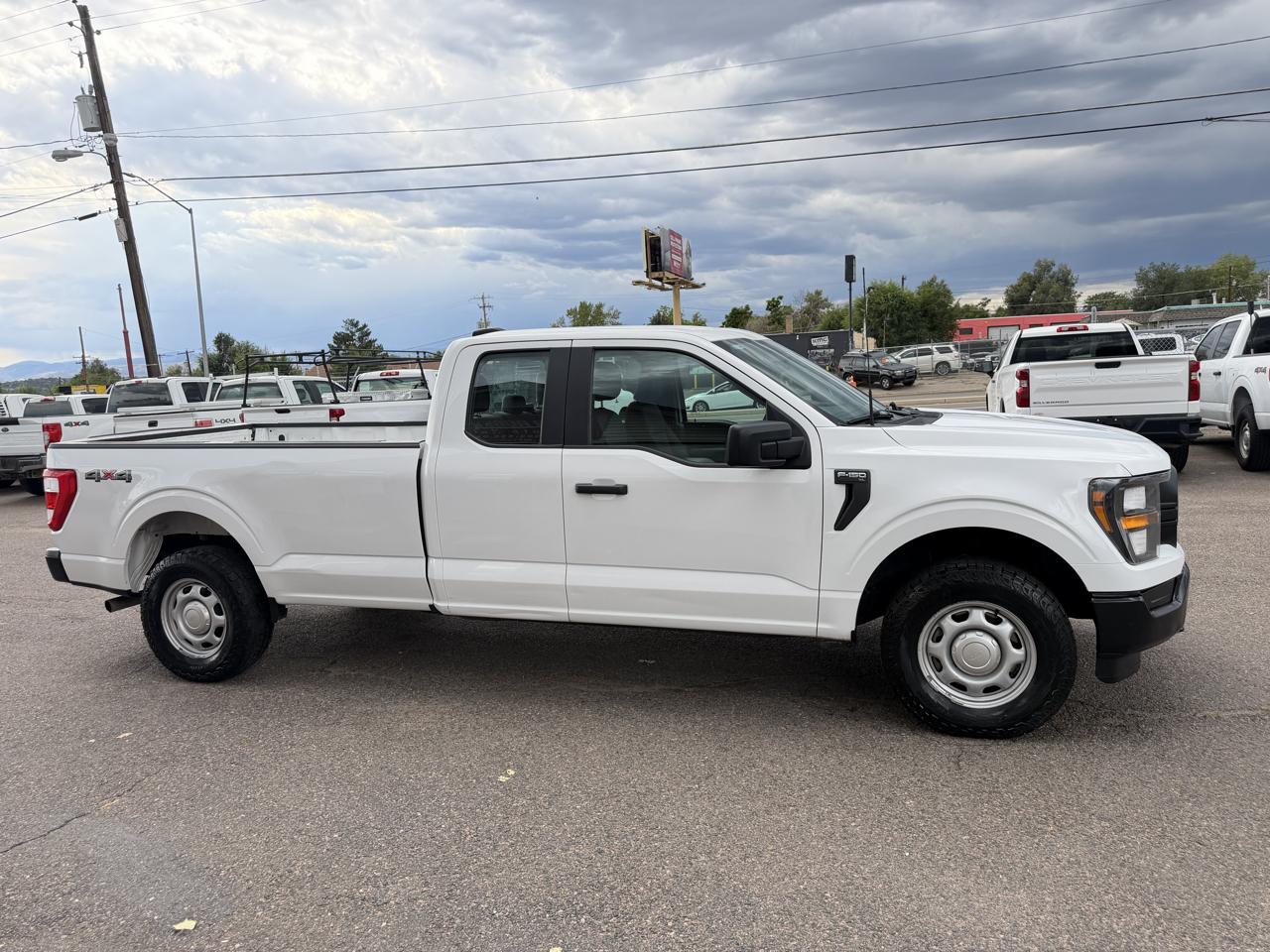 Ford F-150 XL SuperCab Long Bed 4WD 2023