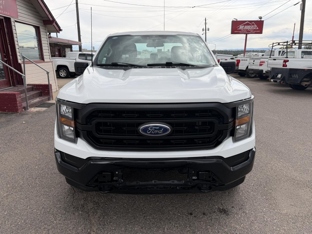 Ford F-150 XL SuperCab Long Bed 4WD 2023