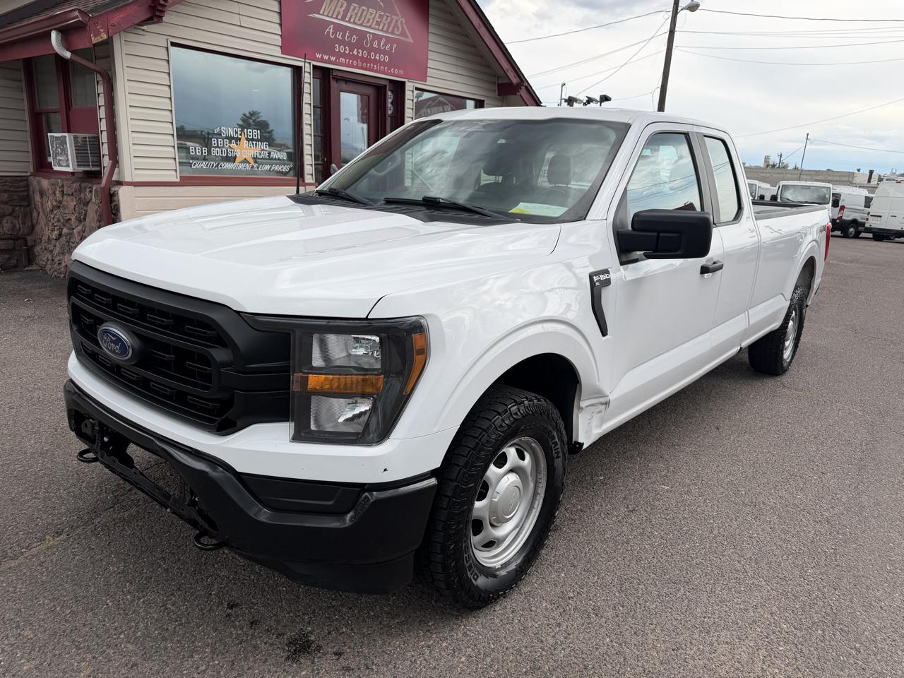 Ford F-150 XL SuperCab Long Bed 4WD 2023