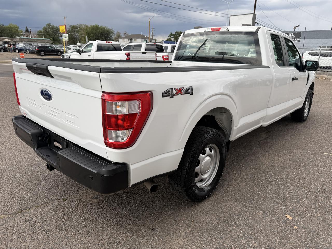Ford F-150 XL SuperCab Long Bed 4WD 2023
