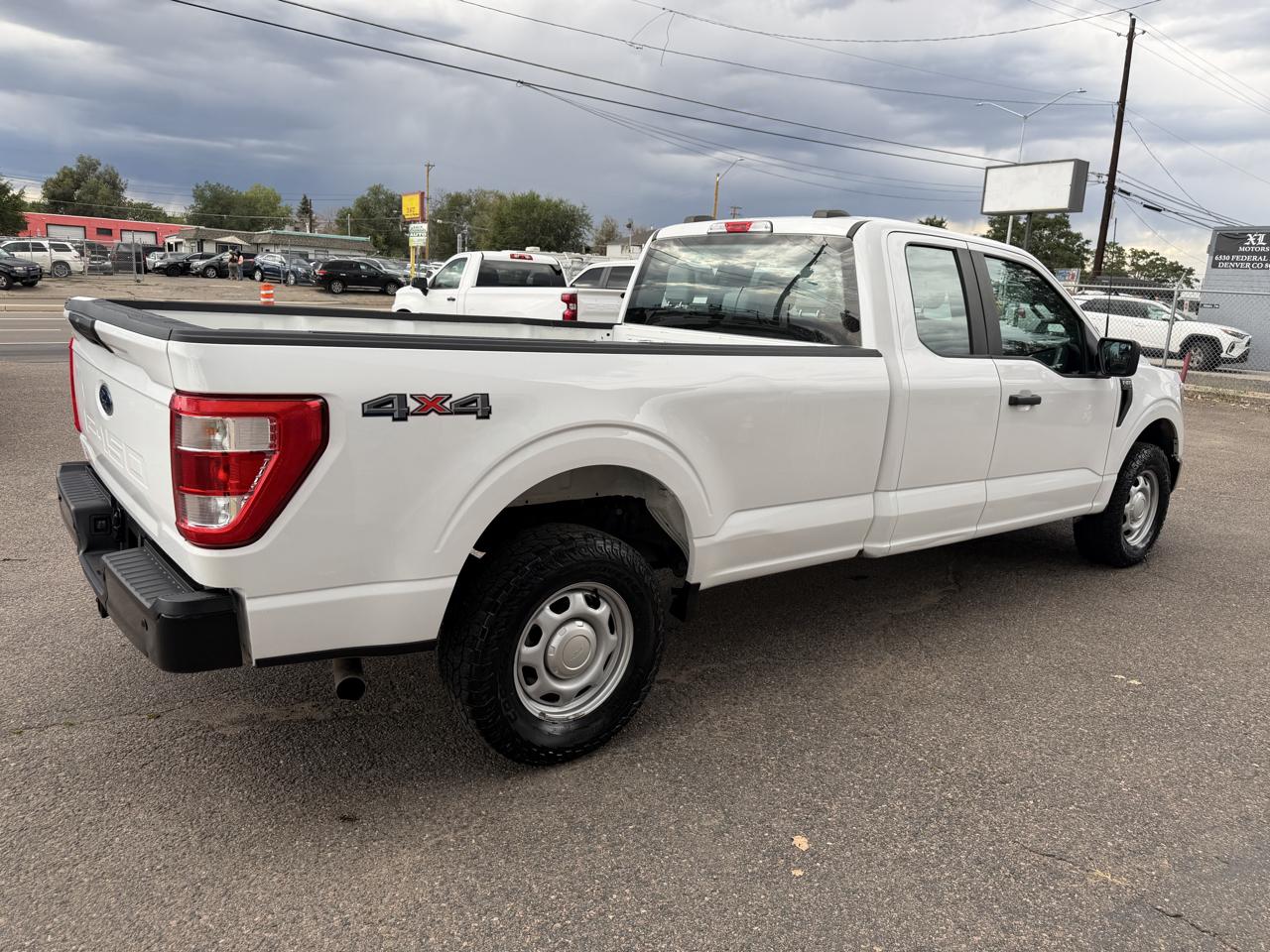 Ford F-150 XL SuperCab Long Bed 4WD 2023