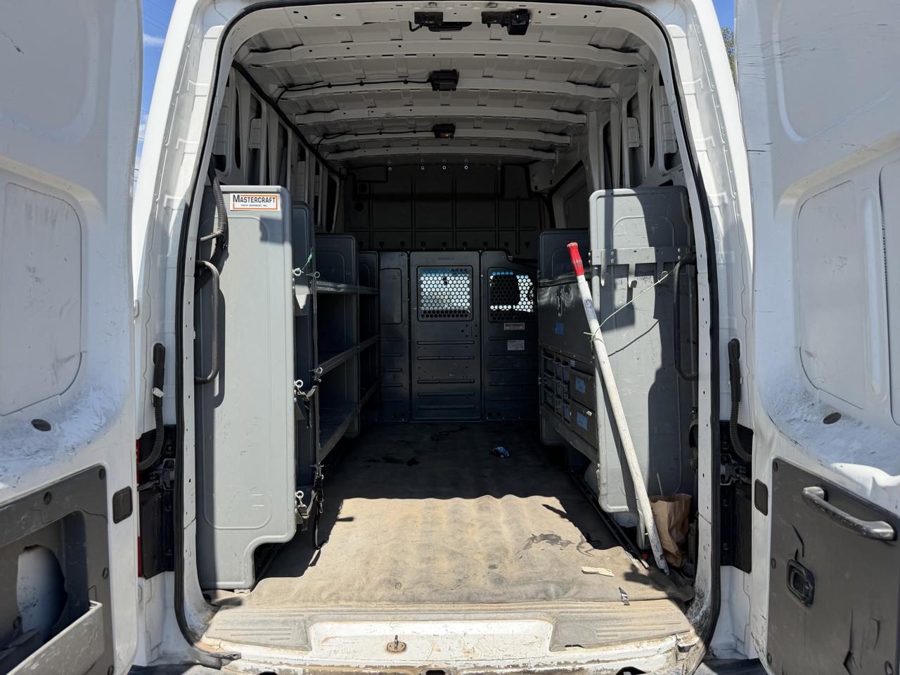 Nissan NV Cargo NV2500 HD High Roof V8 SV 2021