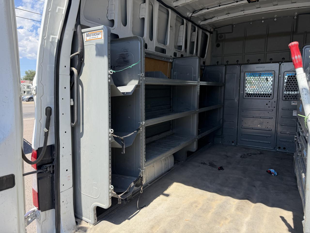 Nissan NV Cargo NV2500 HD High Roof V8 SV 2021