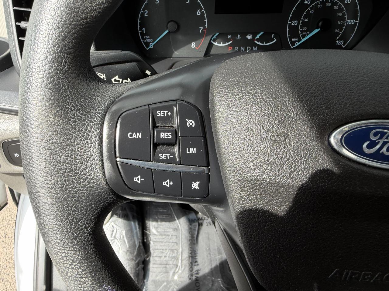 Ford Transit photo 17