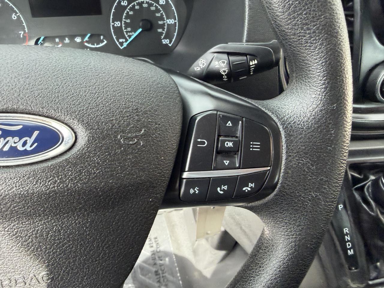 Ford Transit photo 18