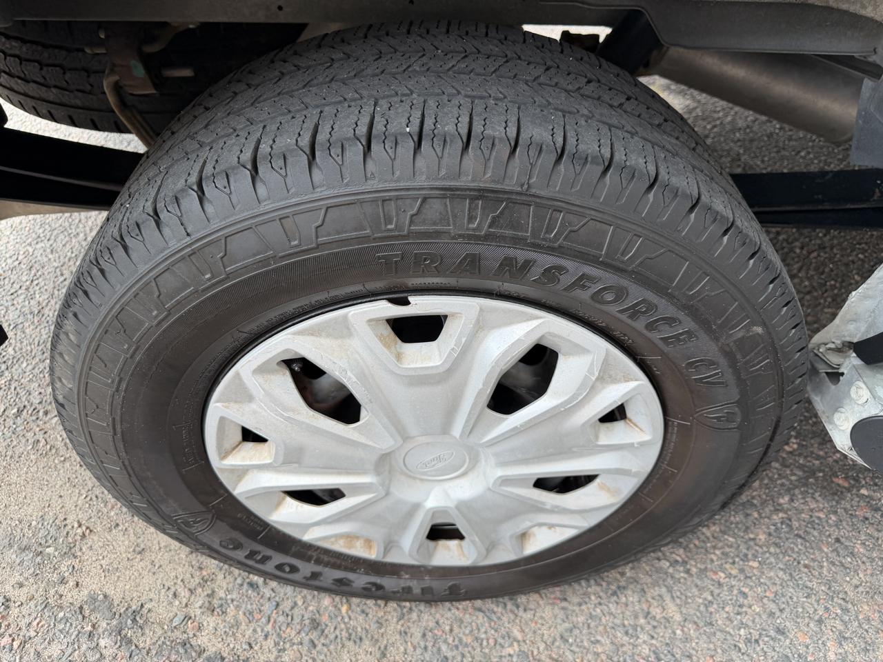 Ford Transit photo 30