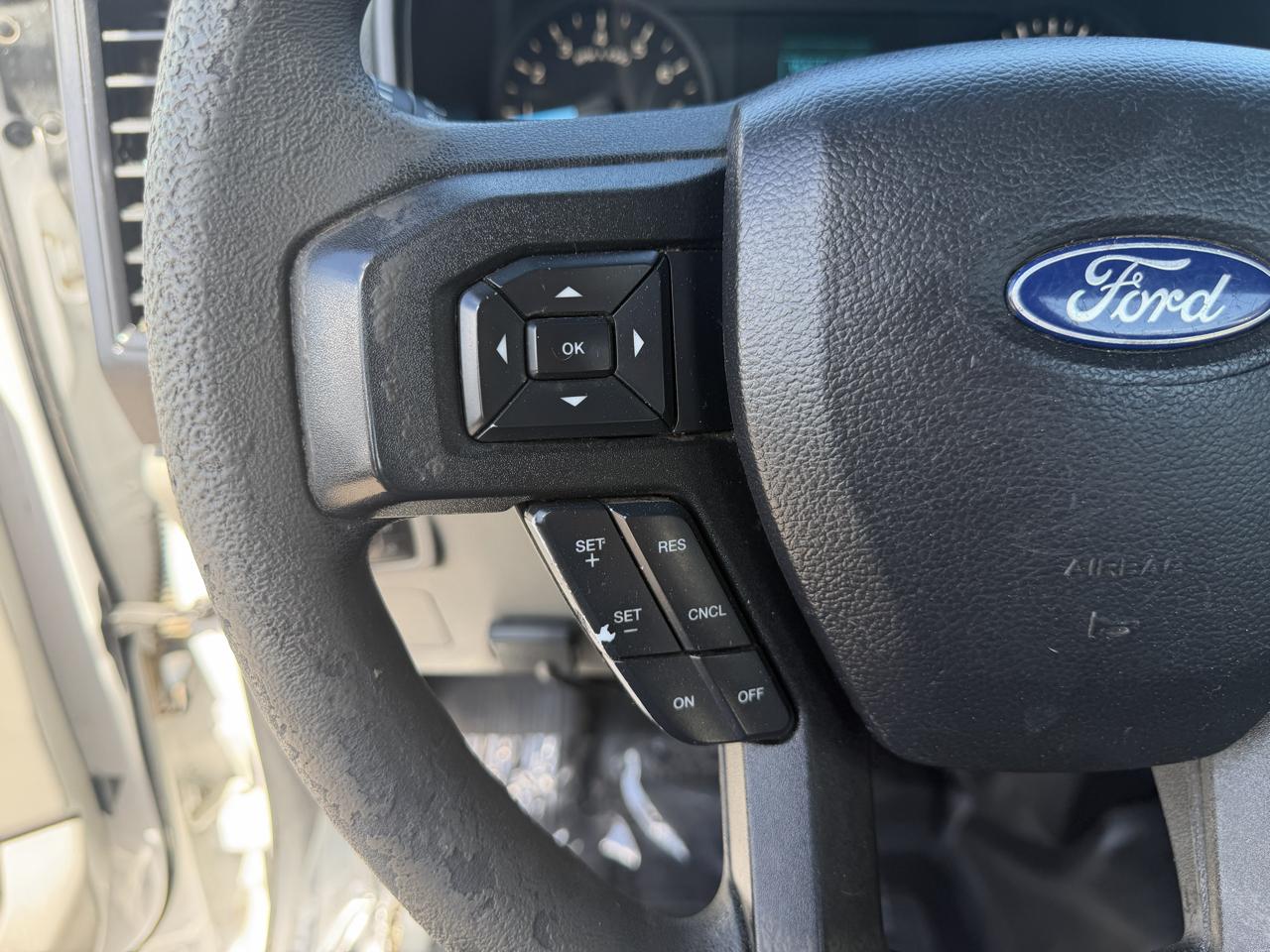 Ford F-150 photo 17