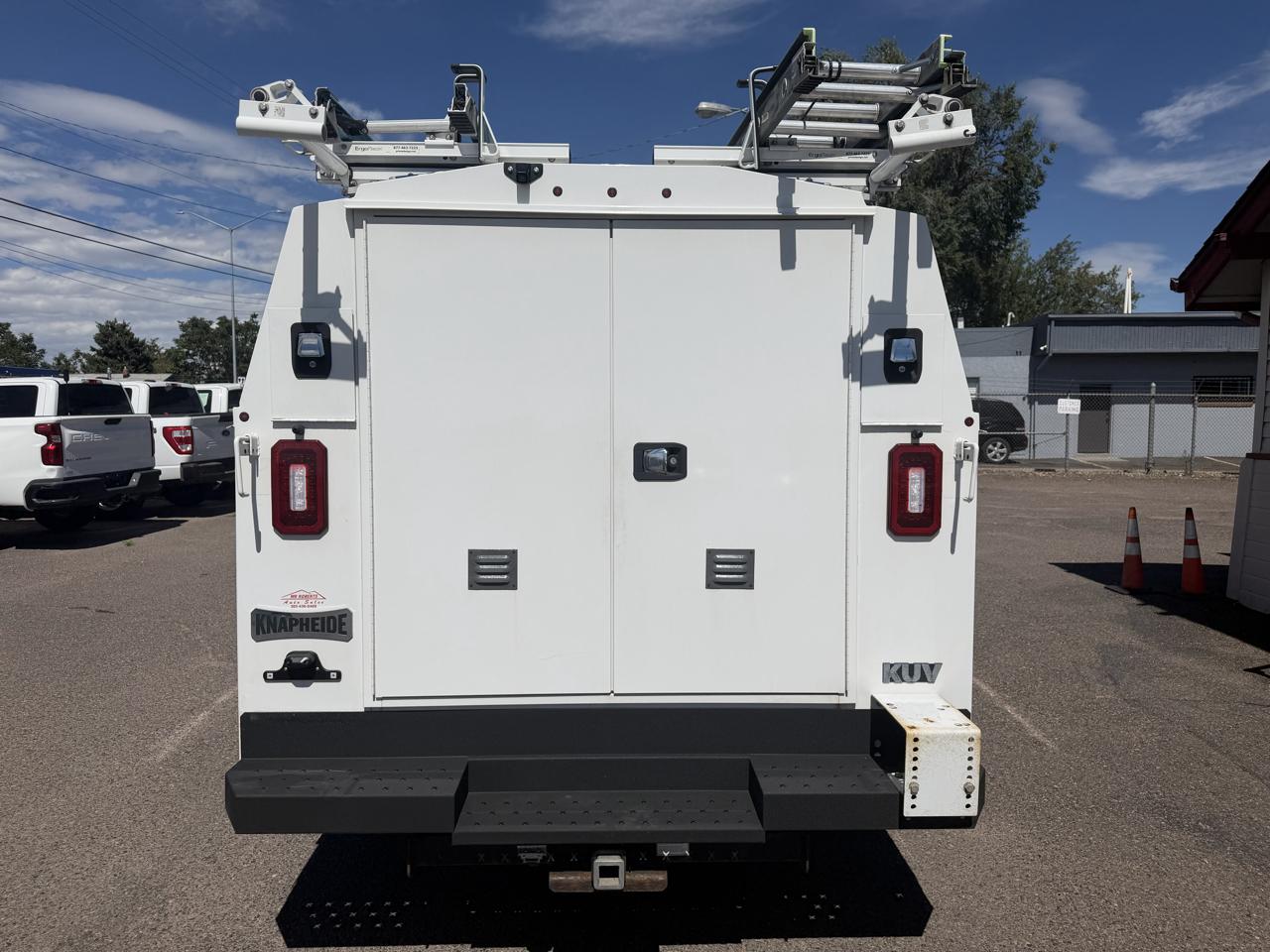 Chevrolet Express photo 7