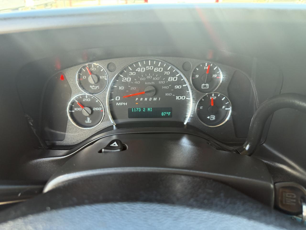 Chevrolet Express photo 17