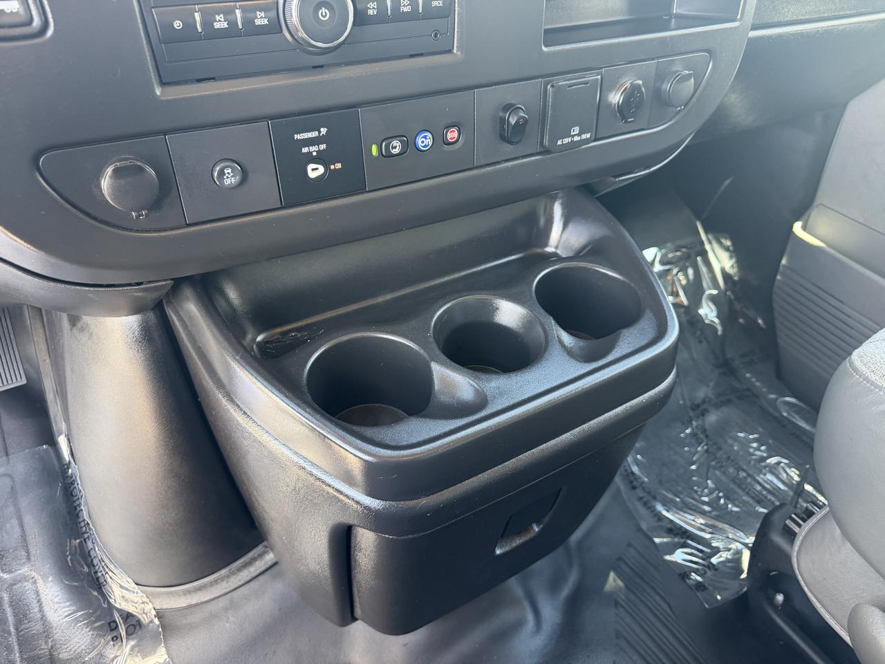Chevrolet Express photo 20