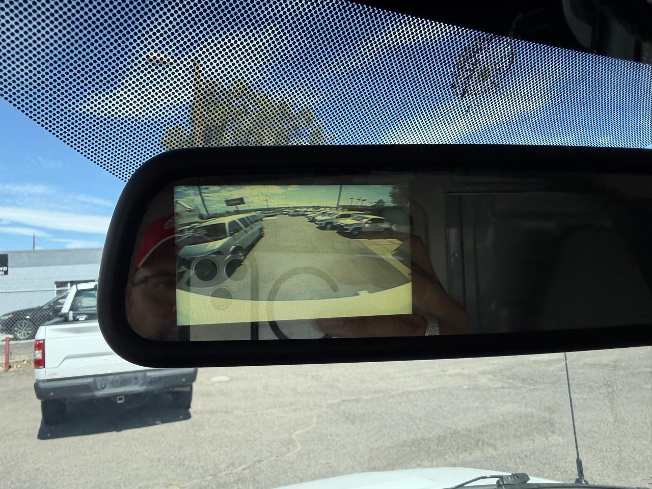 Chevrolet Express photo 21