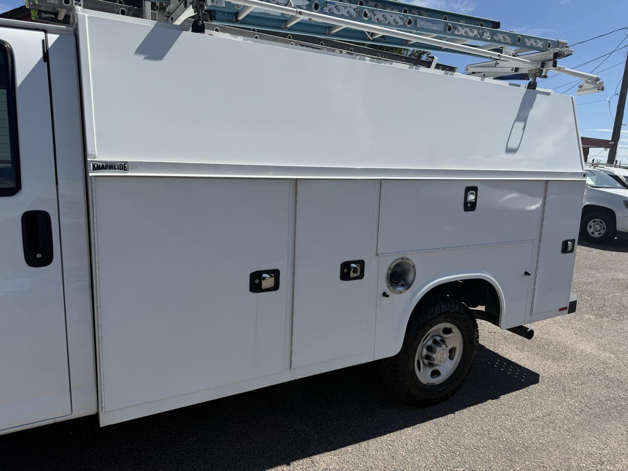 Chevrolet Express photo 24