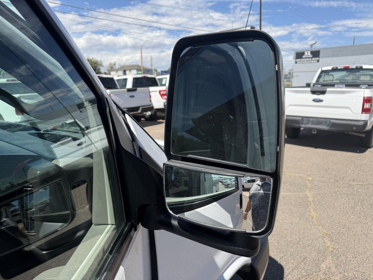 Chevrolet Express photo 29