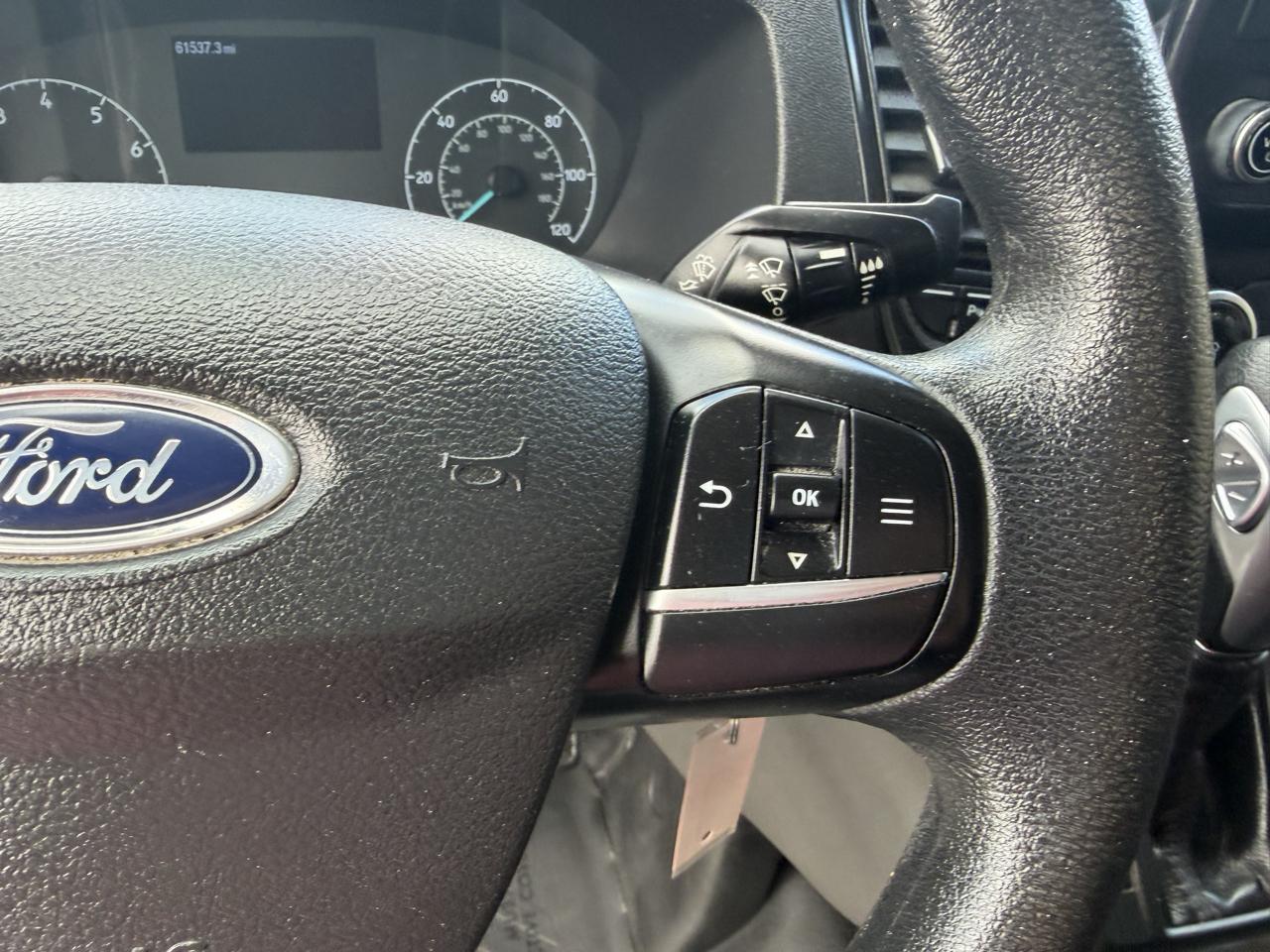 Ford Transit photo 17