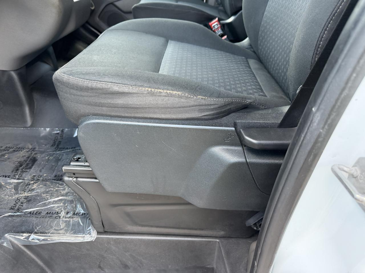 Ford Transit photo 14