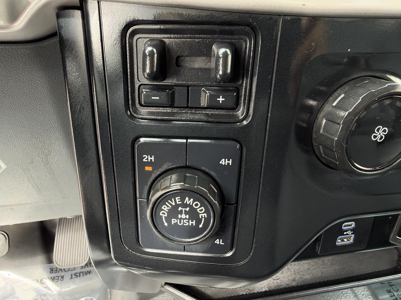 Ford F-150 photo 21