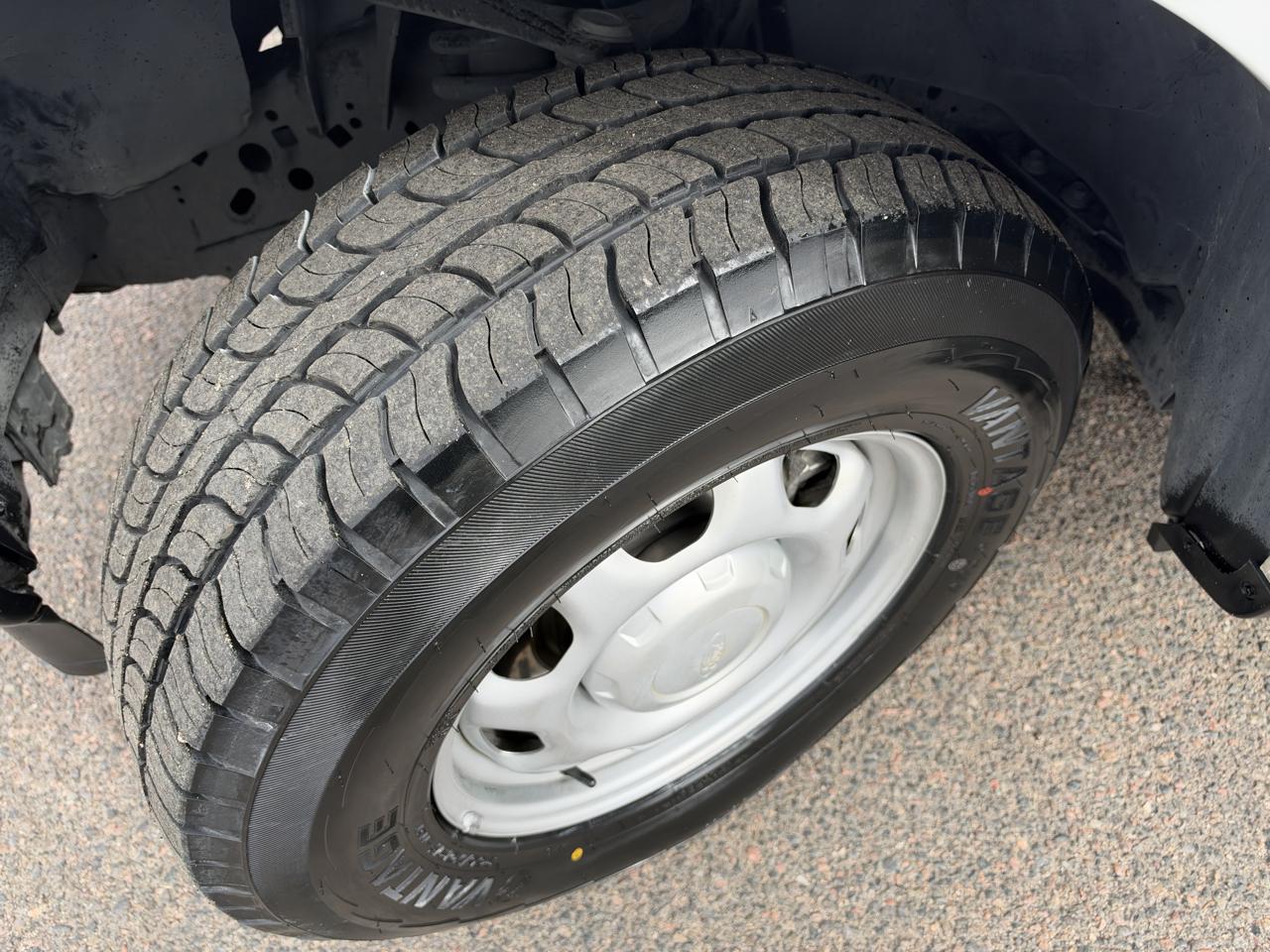 Ford F-150 photo 39