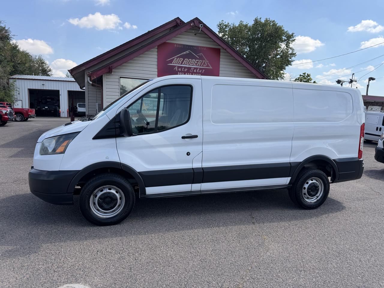 Ford Transit photo 5