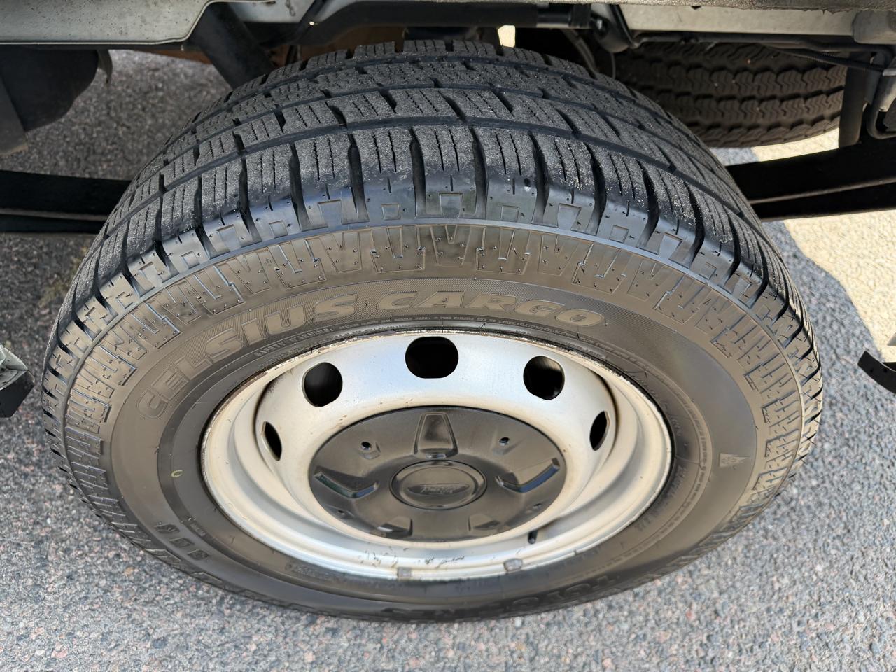 Ford Transit photo 36