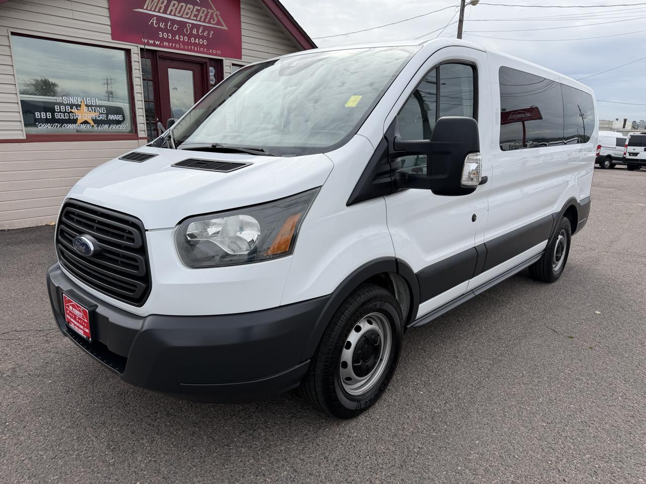 Ford Transit photo 4
