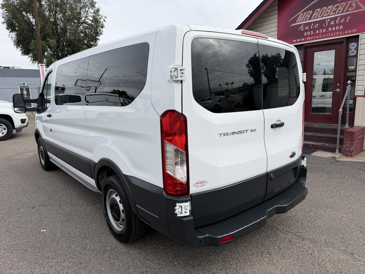 Ford Transit photo 7