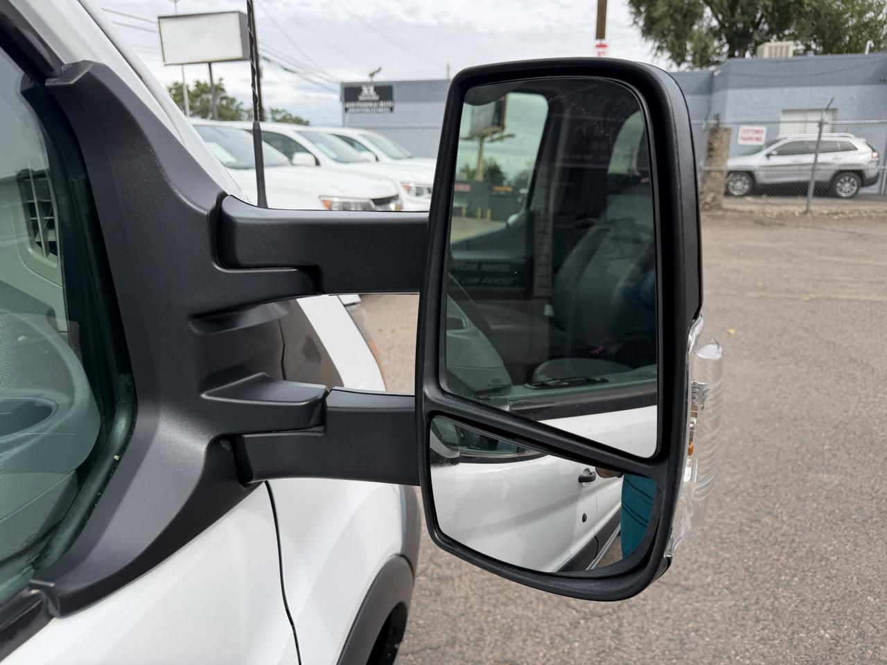 Ford Transit photo 31