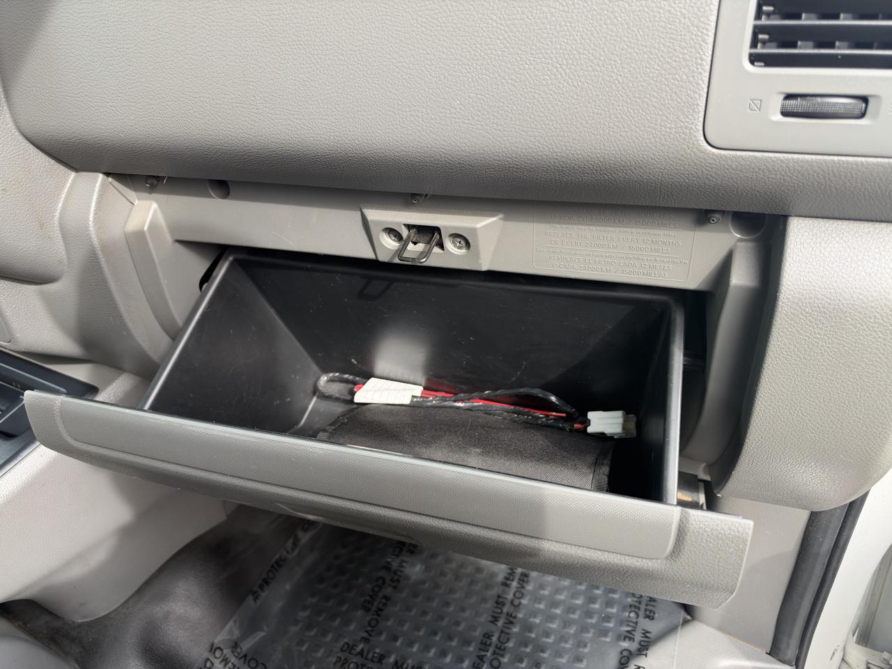 Nissan NV photo 33