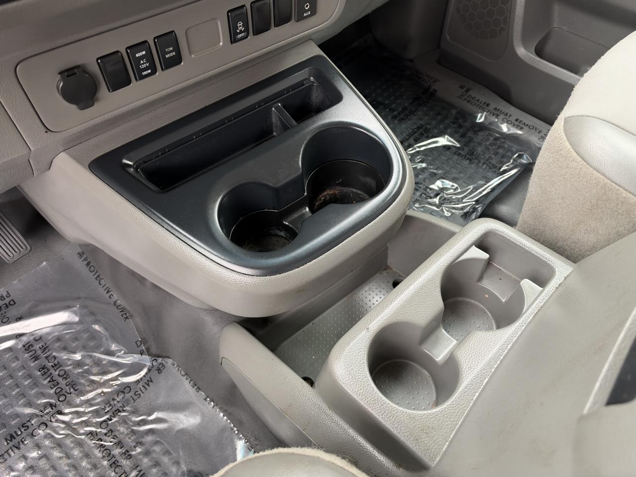 Nissan NV photo 23