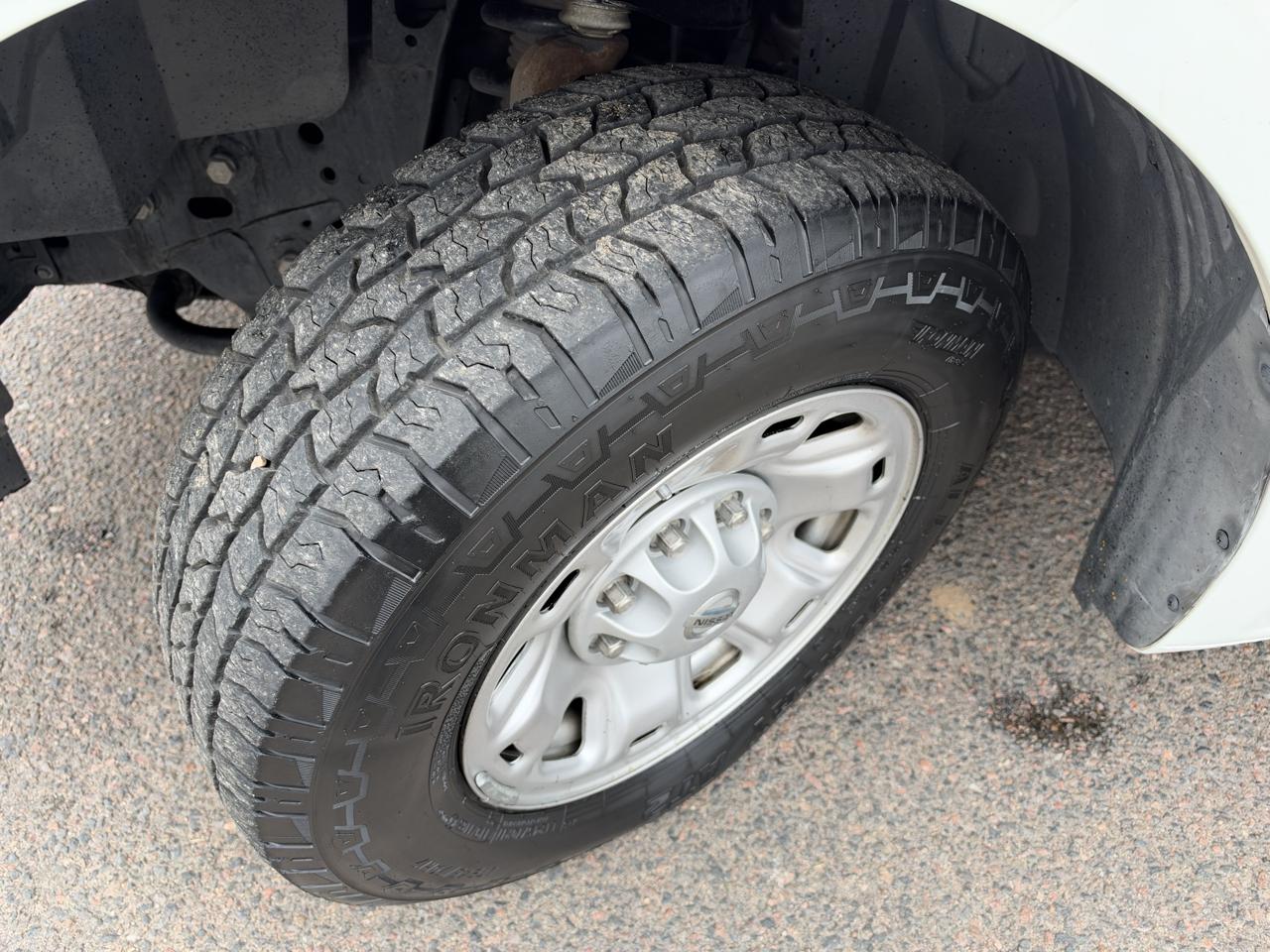 Nissan NV photo 38
