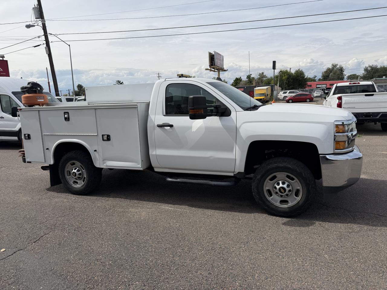 Chevrolet Silverado 2500HD 4WD Reg Cab 133.6" Work Truck 2017