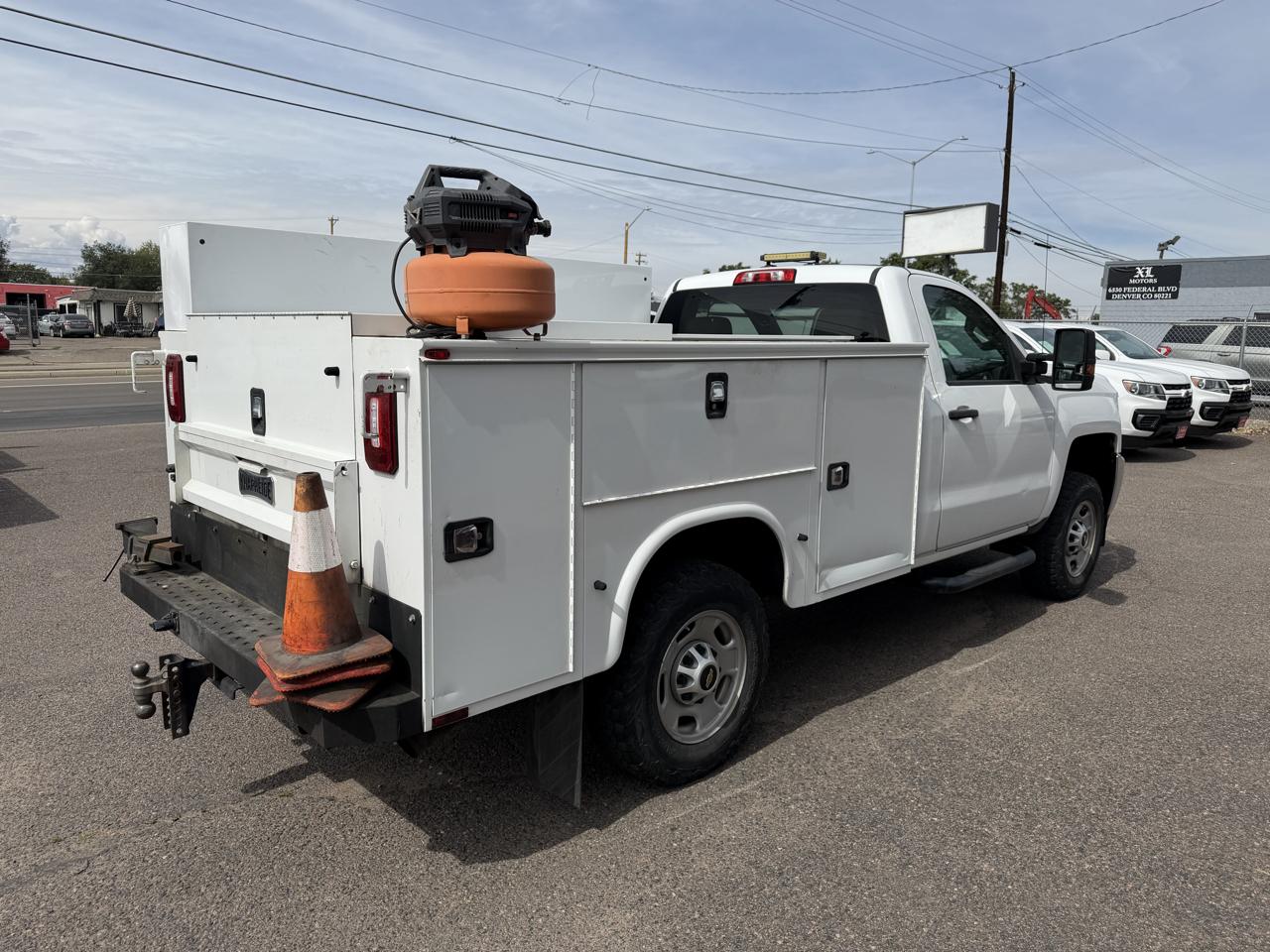Chevrolet Silverado 2500HD 4WD Reg Cab 133.6" Work Truck 2017