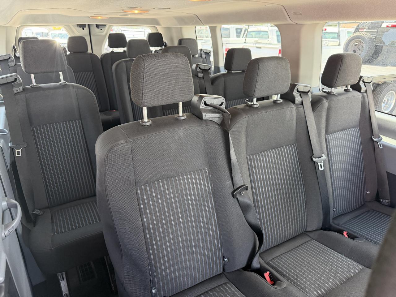 Ford Transit Wagon T-350 148" Low Roof XLT Swing-Out RH Dr 2017