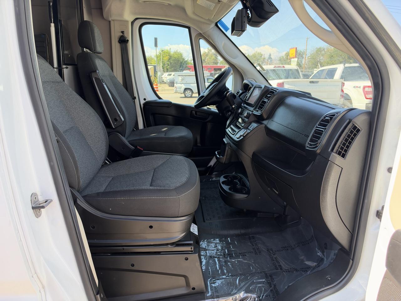 Ram Cargo Van photo 32