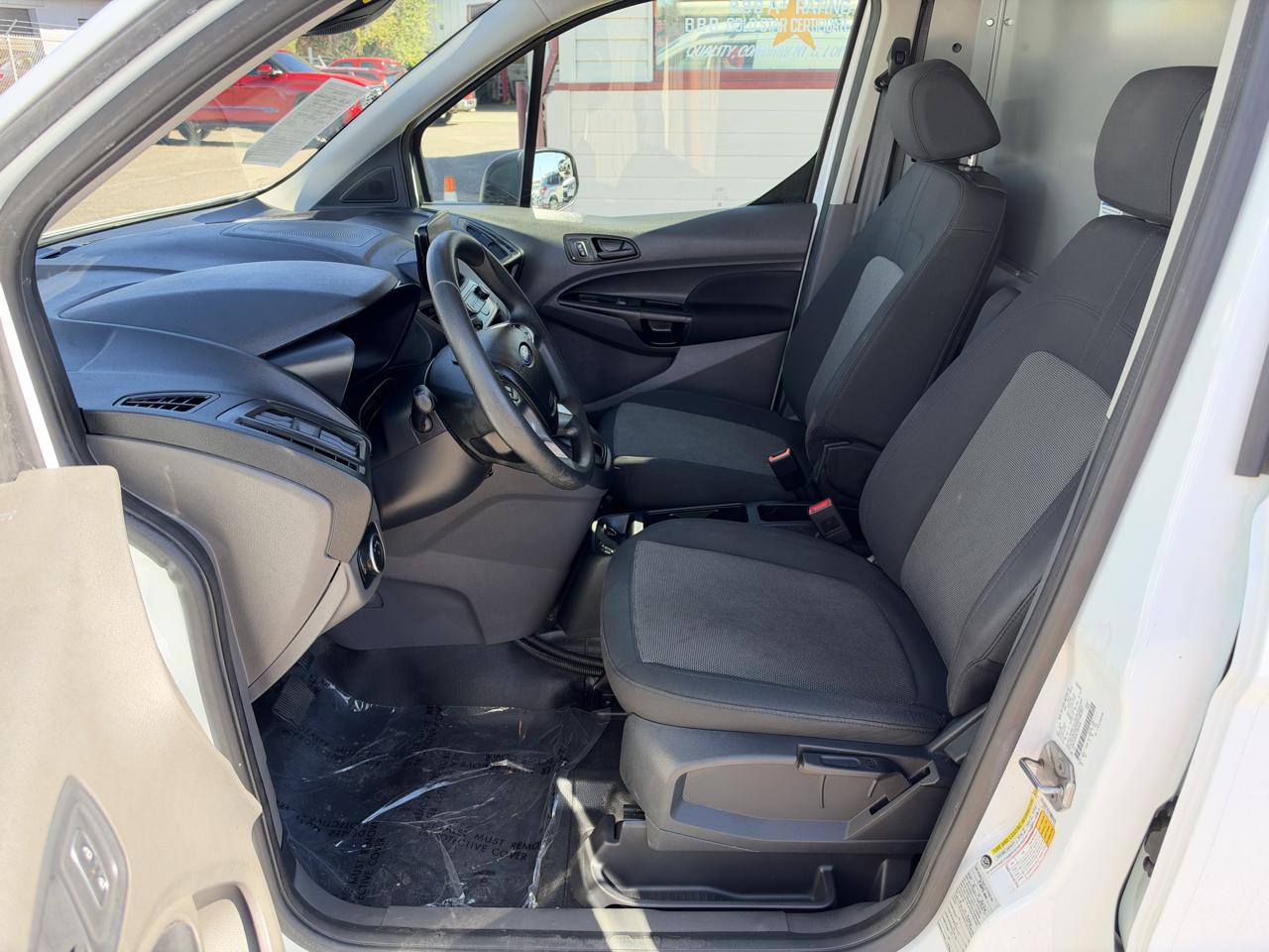 Ford Transit Connect photo 11