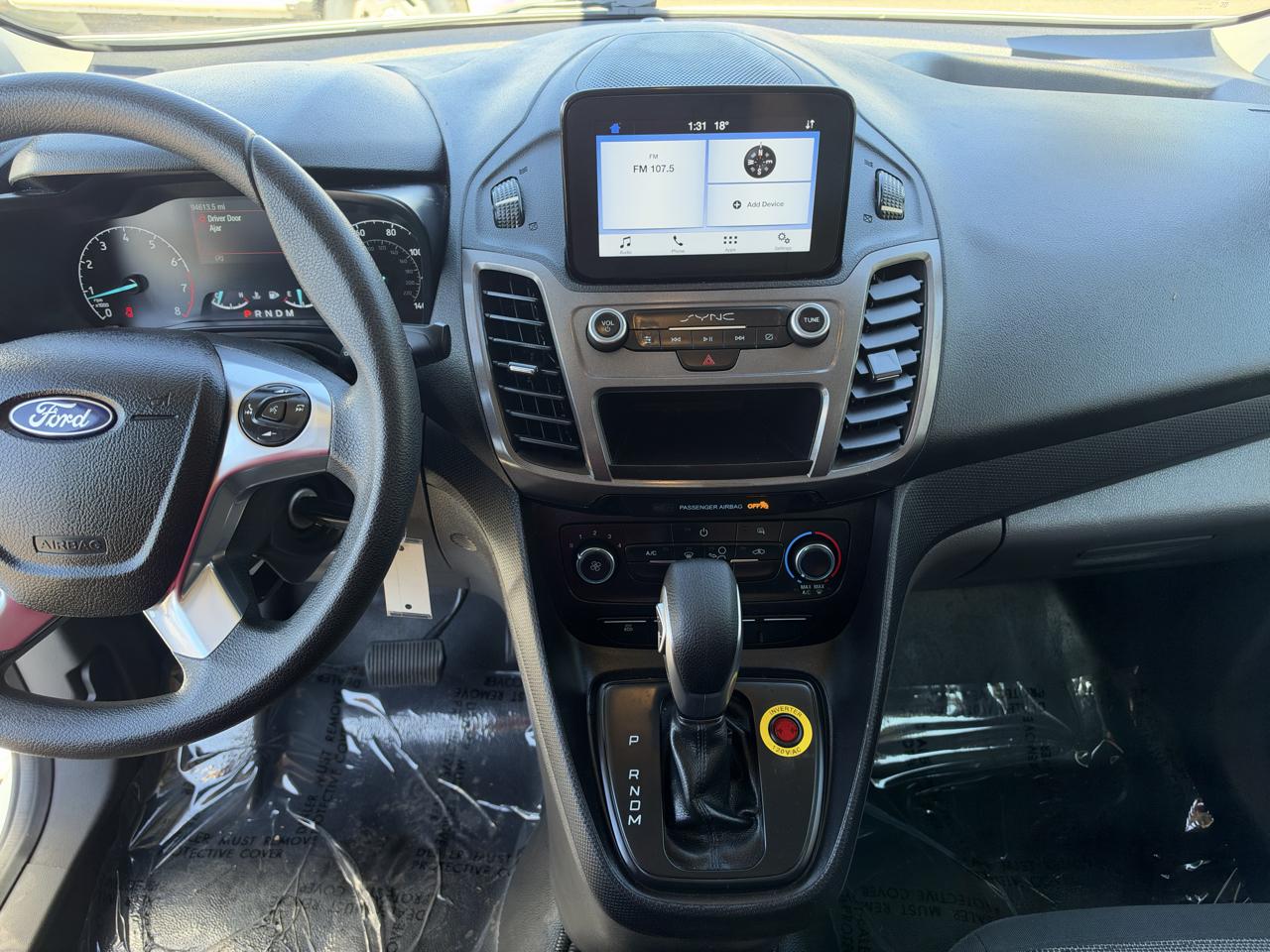 Ford Transit Connect photo 19