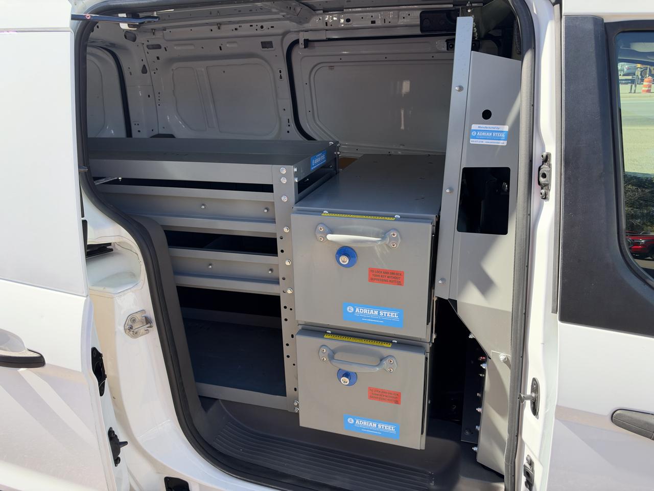 Ford Transit Connect photo 28