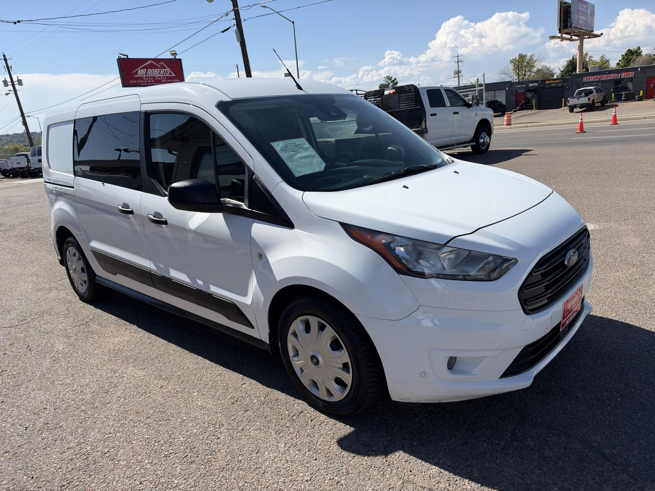 Ford Transit Connect photo 2