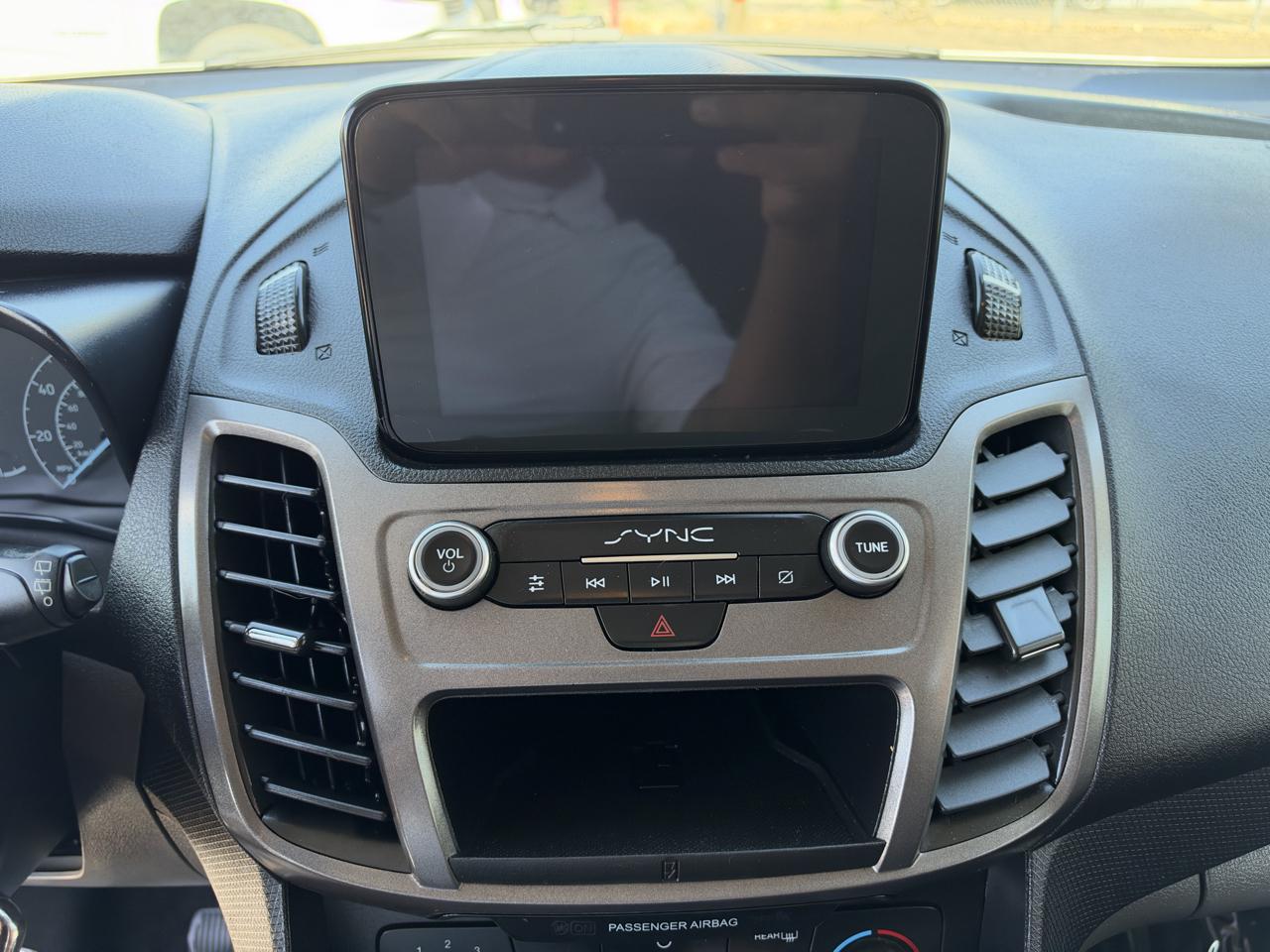 Ford Transit Connect photo 20