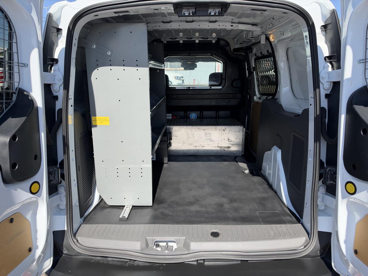 Ford Transit Connect photo 27