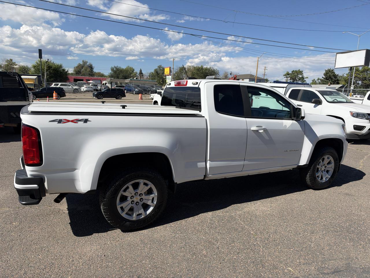 Chevrolet Colorado photo 11