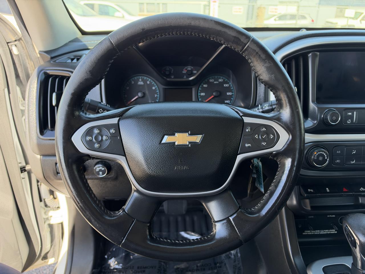 Chevrolet Colorado photo 17