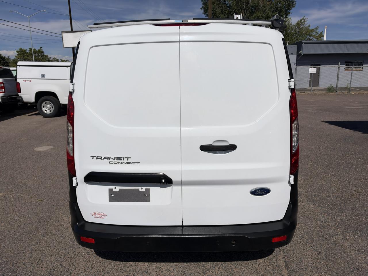 Ford Transit Connect photo 8