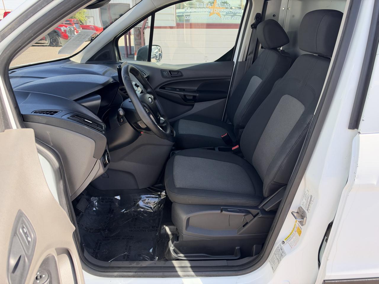 Ford Transit Connect photo 11