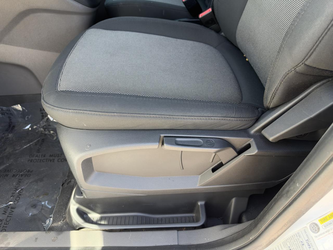 Ford Transit Connect photo 12