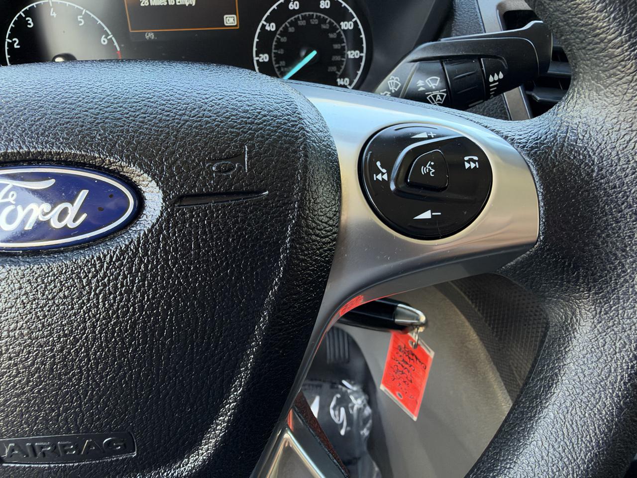 Ford Transit Connect photo 17