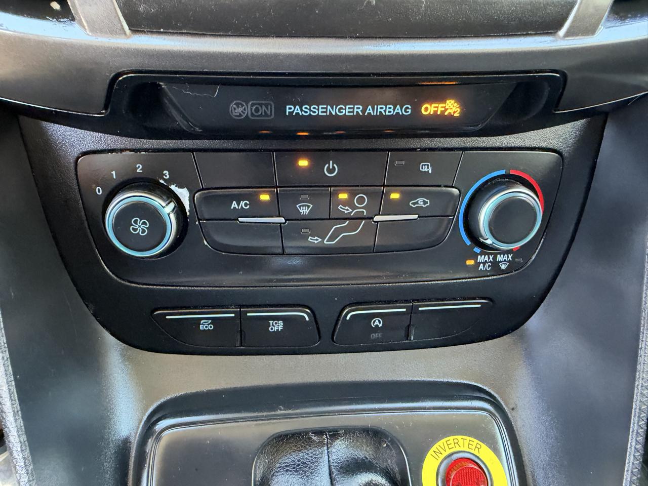 Ford Transit Connect photo 21