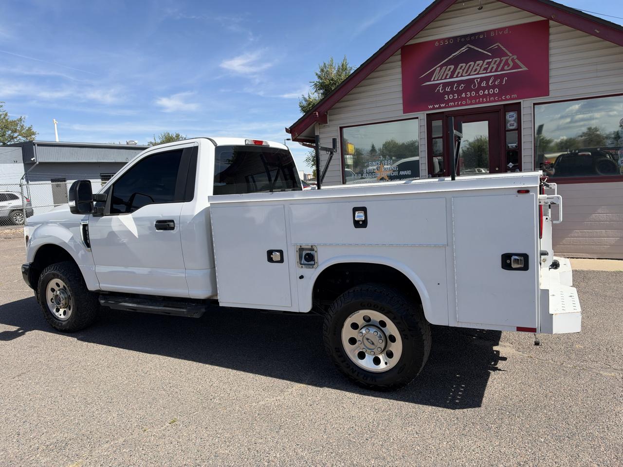 Ford F-350 photo 6