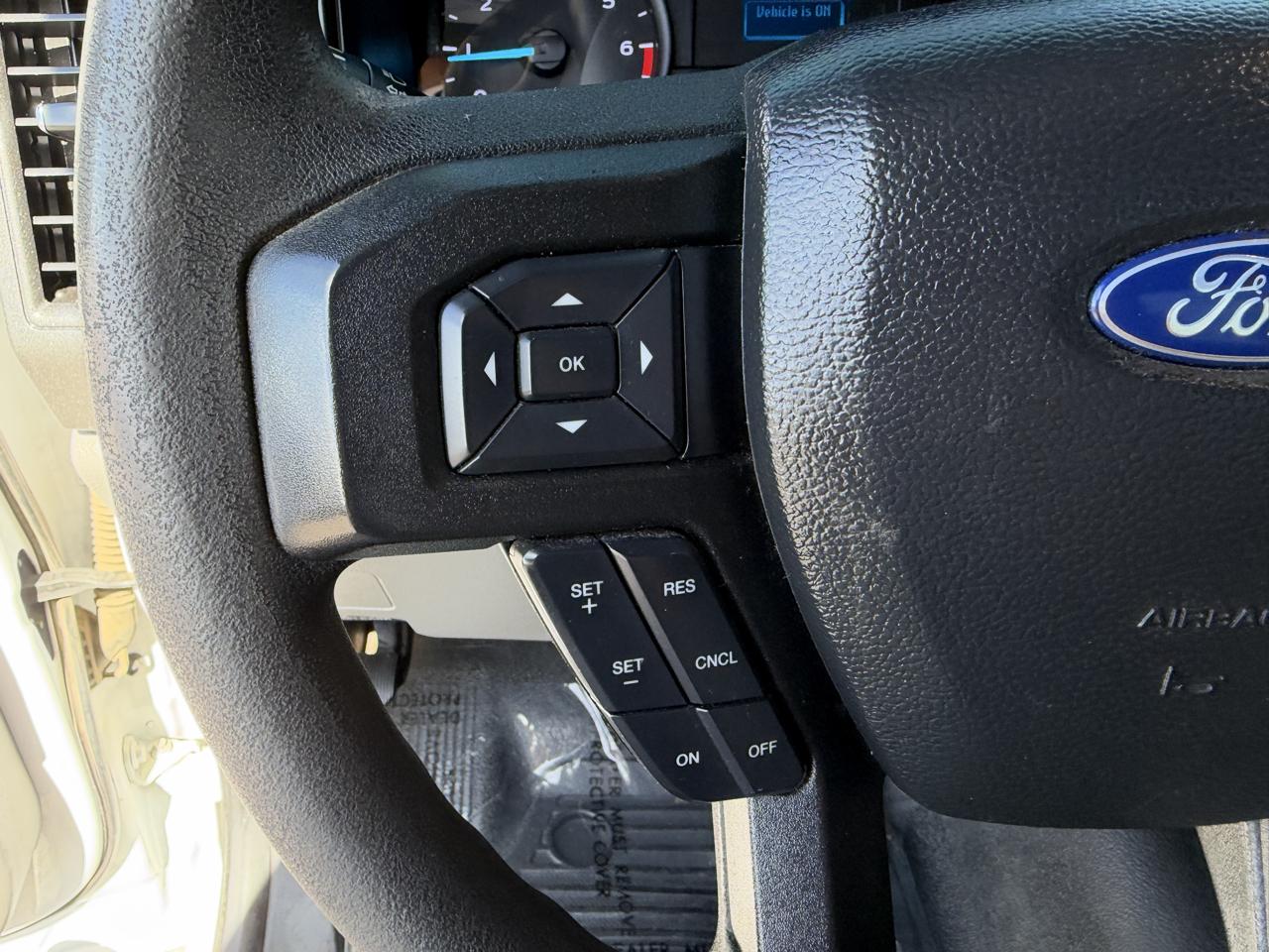 Ford F-350 photo 18