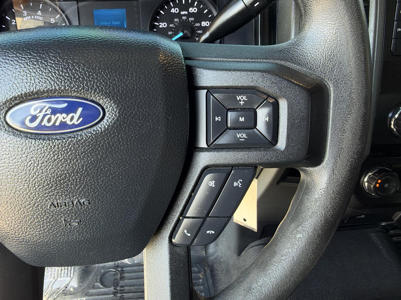 Ford F-350 photo 19
