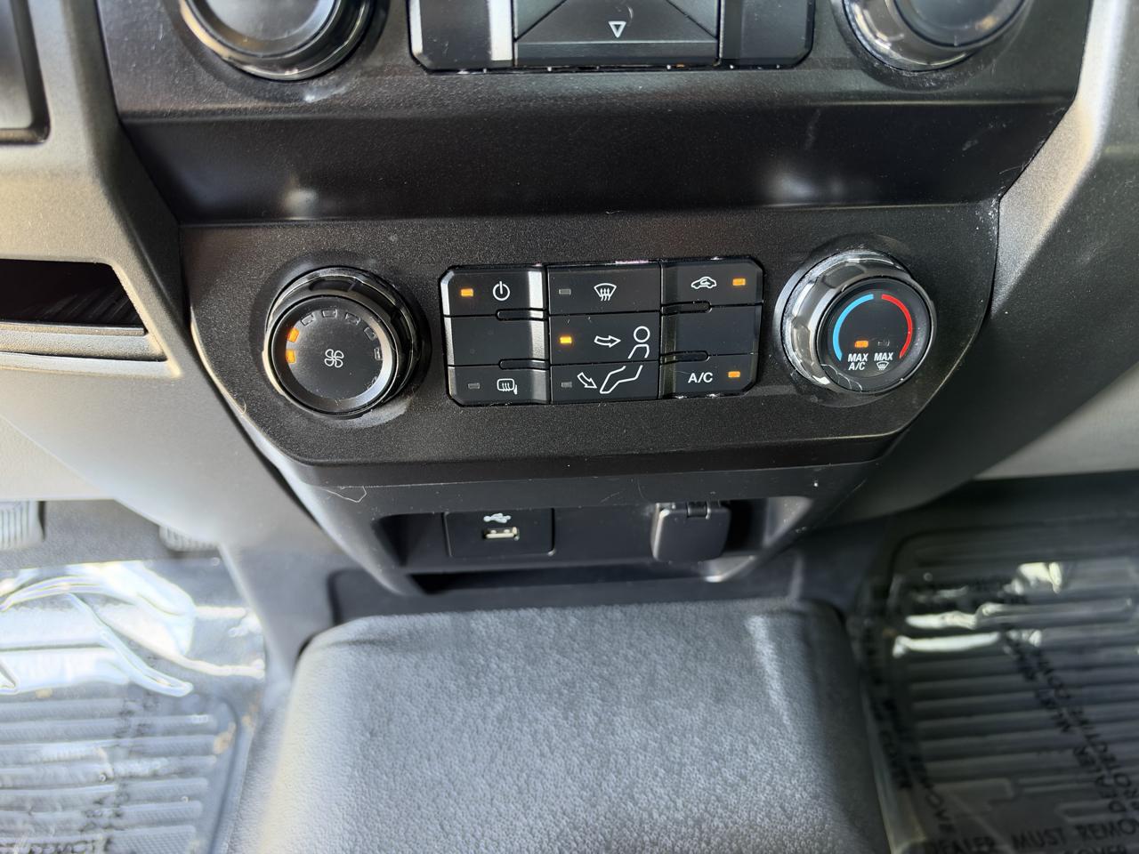 Ford F-350 photo 24